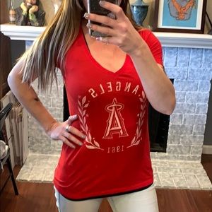 🌹Great cond VS PINK LA ANGELS V NECK SHIRT🌹